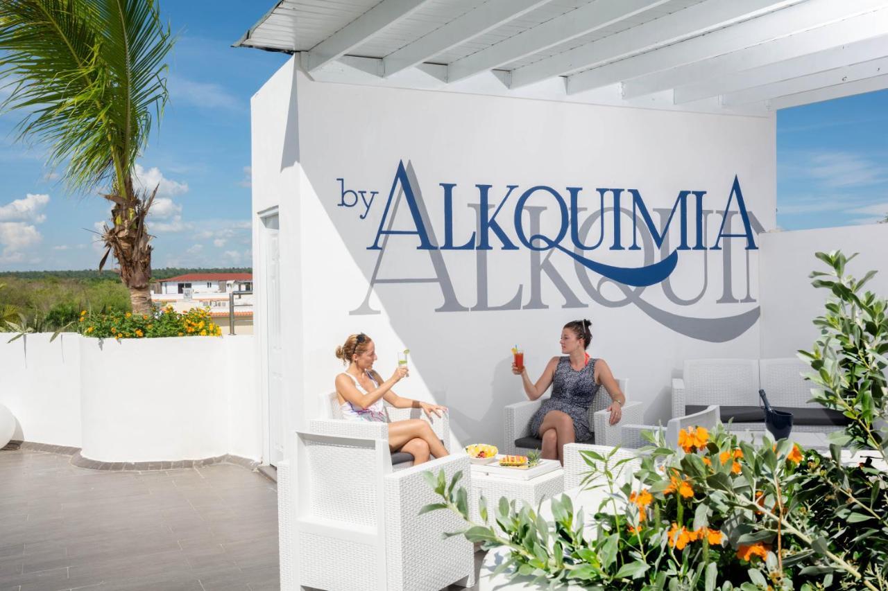 Alkquimia Hotel, Lounge And Bar Bayahibe Buitenkant foto