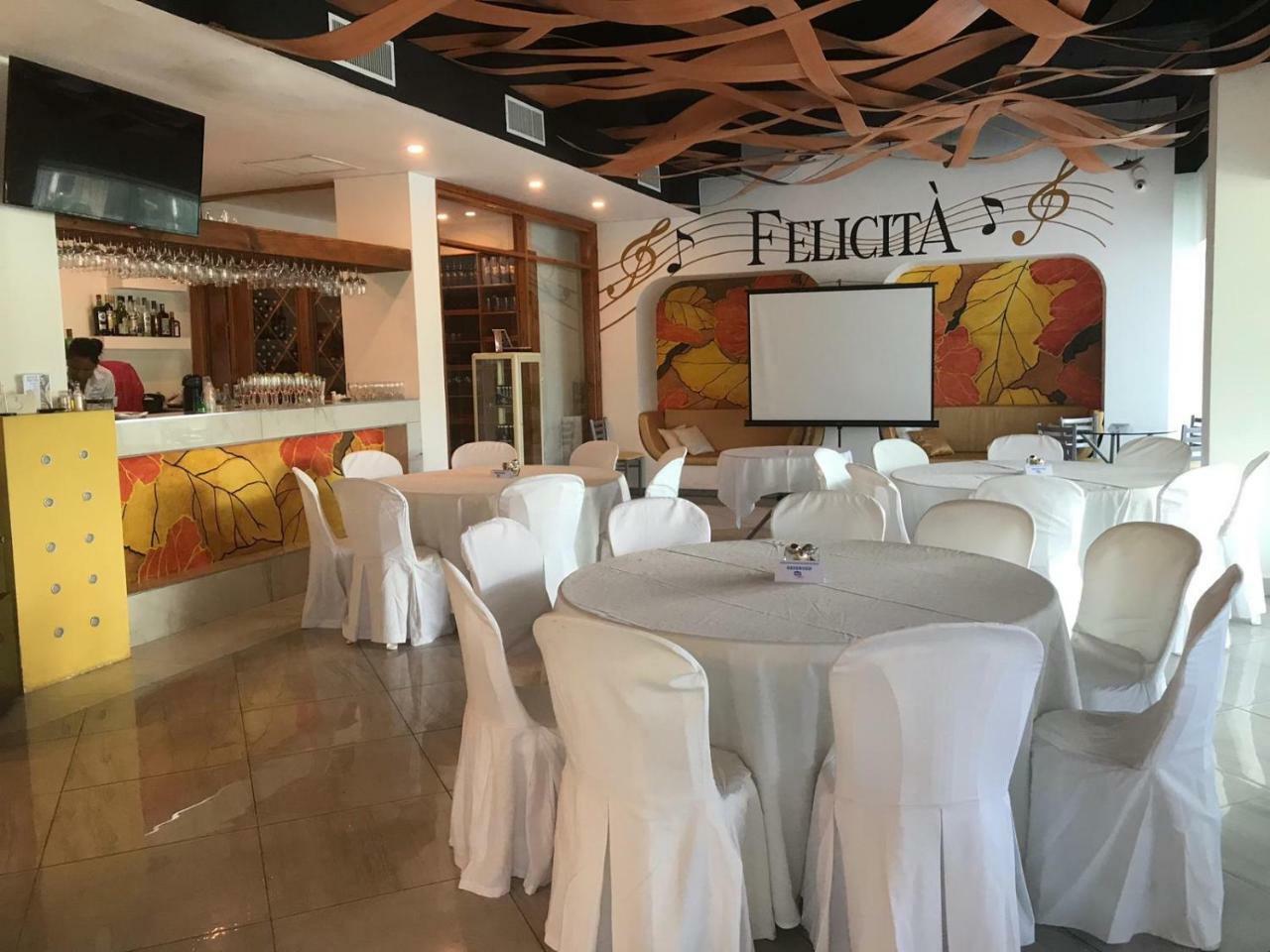 Alkquimia Hotel, Lounge And Bar Bayahibe Buitenkant foto